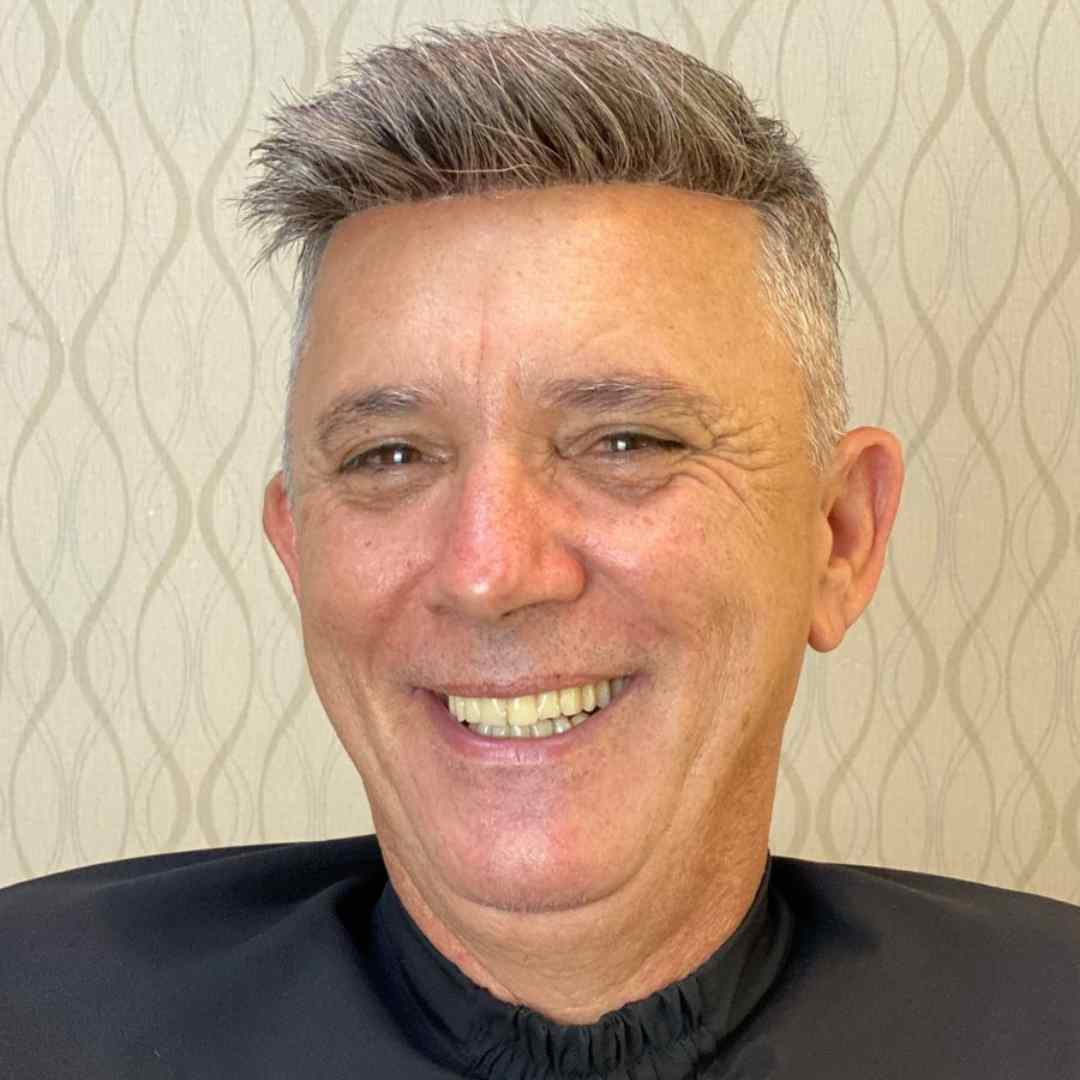 Prótese Capilar Personalizada – Pronta para Uso Imediato em Todo o Brasil