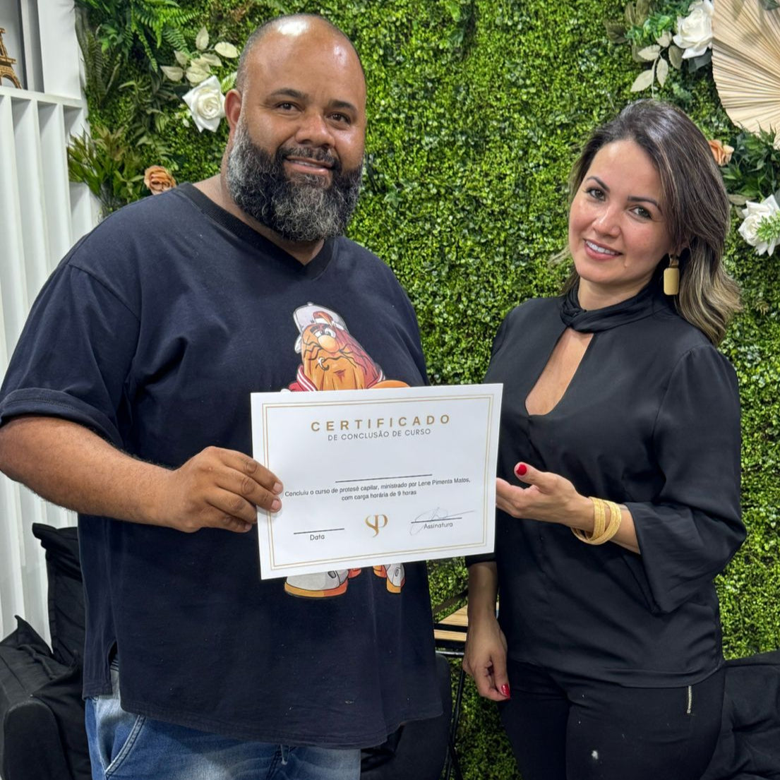 Curso Profissional de Prótese Capilar VIP – Presencial ou Online + Kit Inicial Completo